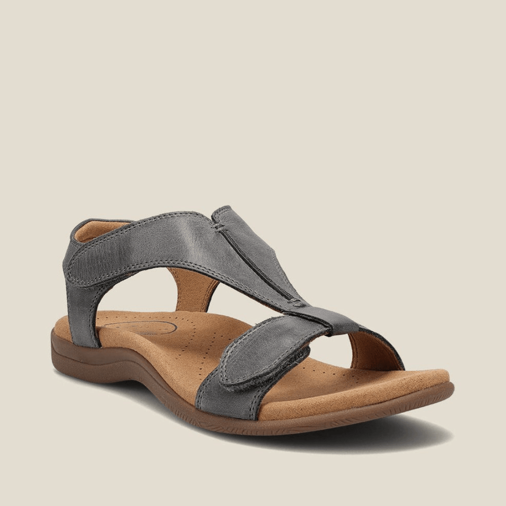 https://cdn.shopify.com/s/files/1/0672/5592/7080/files/elvera-orthopedische-sandalen-250782.png?v=1745461242